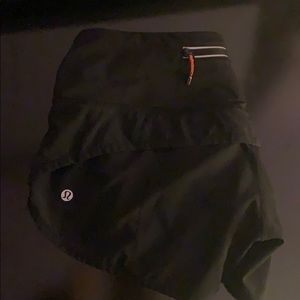 Lululemon black speed up short